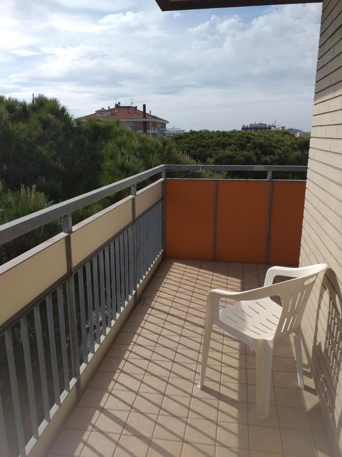Hotel Rugantino Чезенатико Экстерьер фото